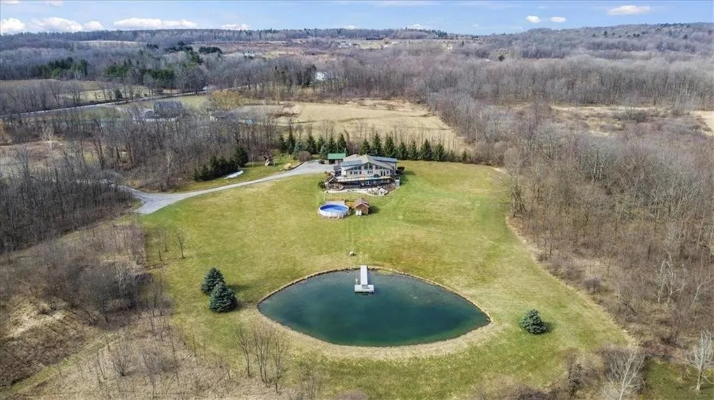 Apex Finger Lakes Estate | Dansville NY