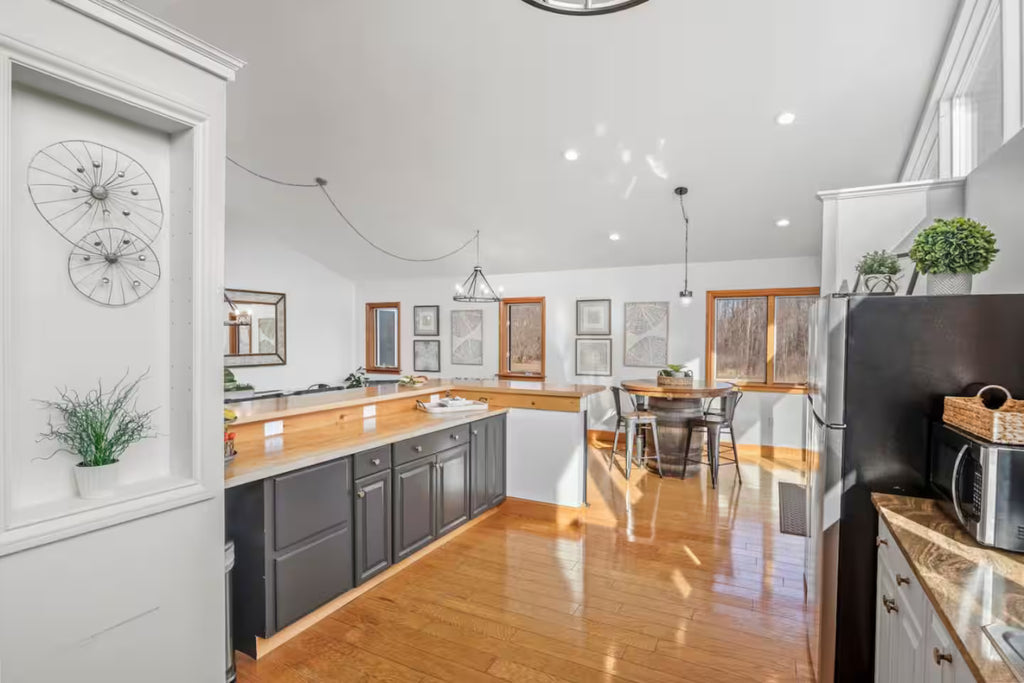 Apex Finger Lakes Estate | Dansville NY