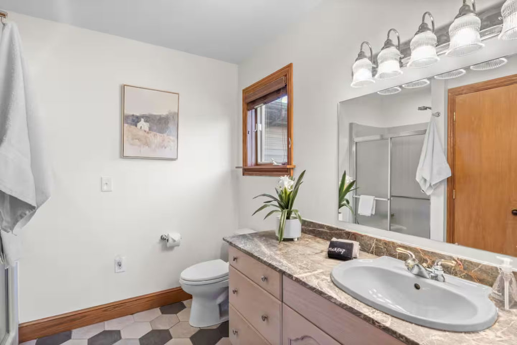 Apex Finger Lakes Estate | Dansville NY