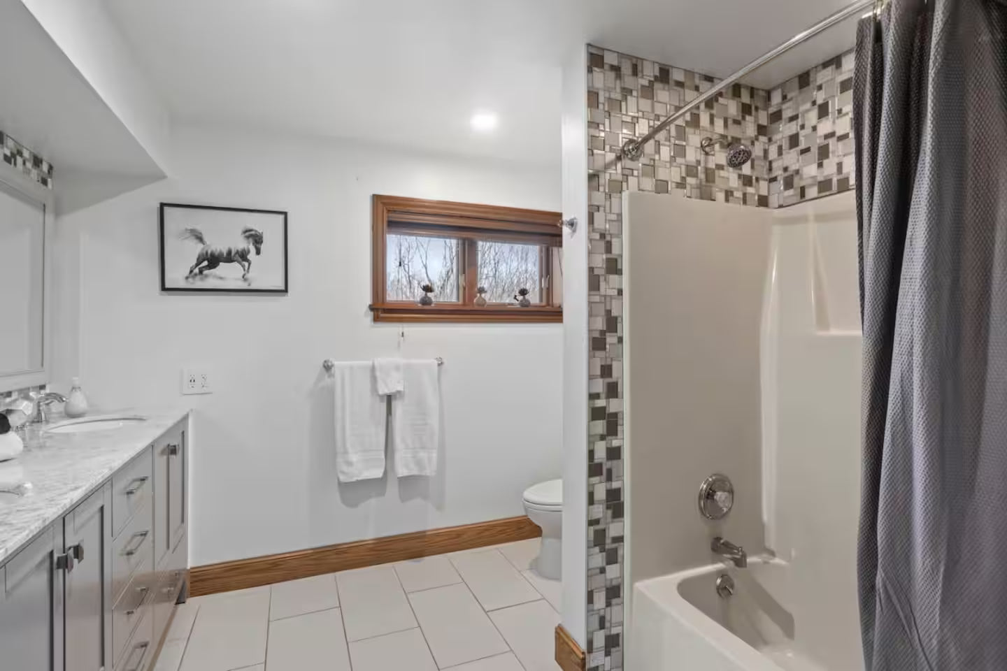 Apex Finger Lakes Estate | Dansville NY